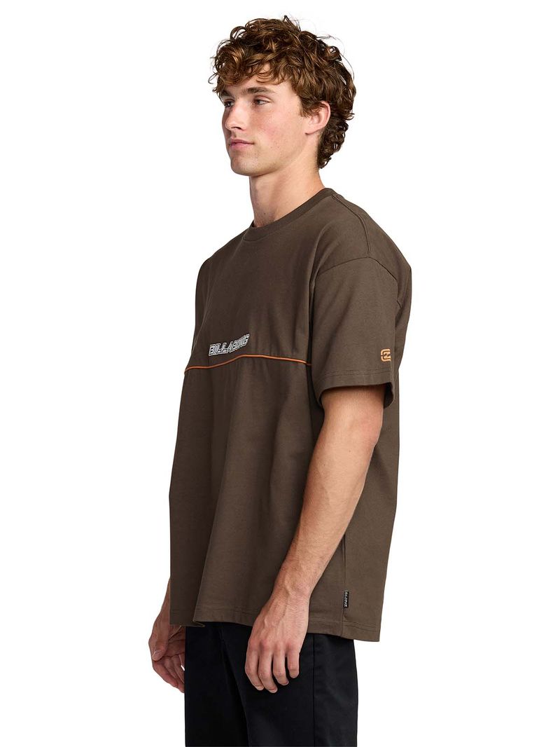 Polera m/c Hombre Spec 73 legacy Café Billabong