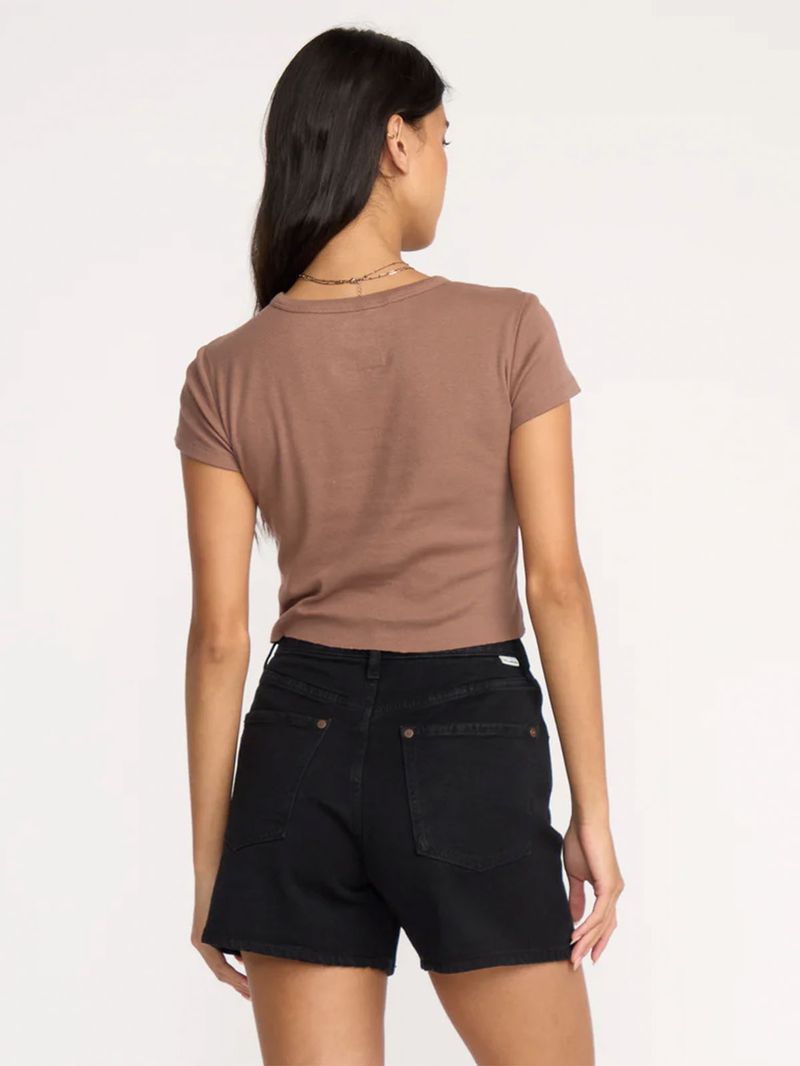 Polera-Manga-Corta-Mujer-Tropic-Happenings-Cafe-Oscuro-Billabong